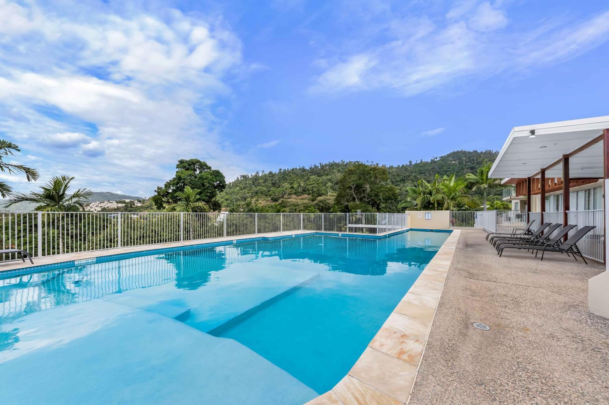 Airlie Summit Apartments Airlie Beach Exteriér fotografie